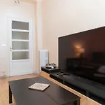 Borgo Filadelfia Functional Apartment